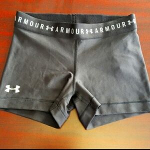 UA HeatGear Compression Shorties